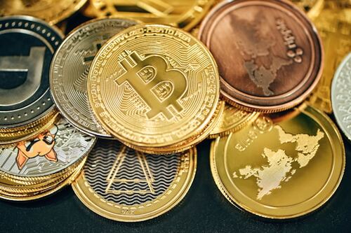 Buy Bitcoin or Buy ETH? A Smart Investor’s Guide for the Future