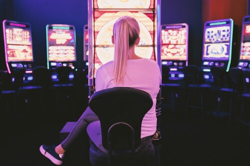 Why Online Slots Appeal to Modern Players
